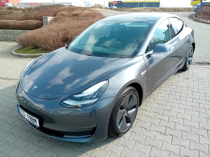 Tesla Model 3 AUTOPILOT/LONG RANGE/ZÁRUKA!