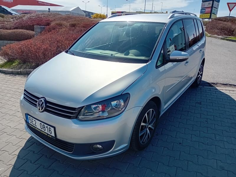 Volkswagen Touran 1,6TDI NAVIGACE/2xKOLA/ROZVODY