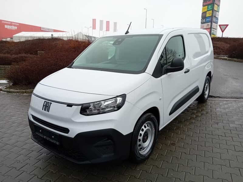 Fiat Dobló cargo E-VAN 136k 50kWh L2 /IHNED/