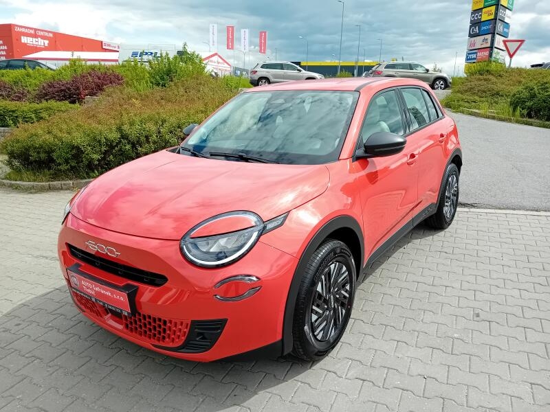 Fiat 600 1,2TURBO HYBRID AT POP/IHNED/